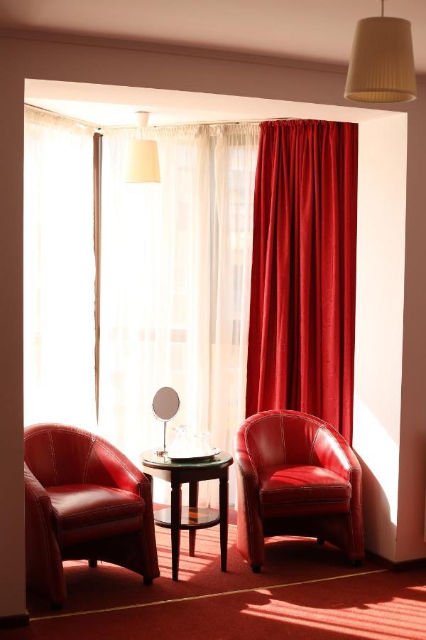Hotel Bulevard Făgăraş Dış mekan fotoğraf