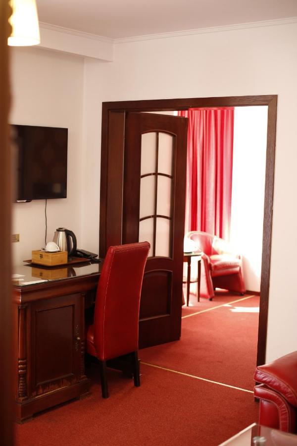 Hotel Bulevard Făgăraş Dış mekan fotoğraf