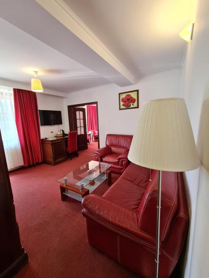 Hotel Bulevard Făgăraş Dış mekan fotoğraf