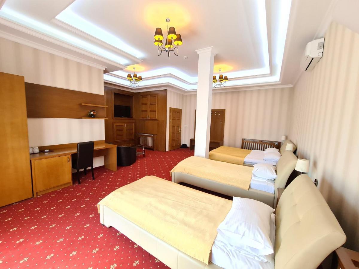 Hotel Bulevard Făgăraş Dış mekan fotoğraf