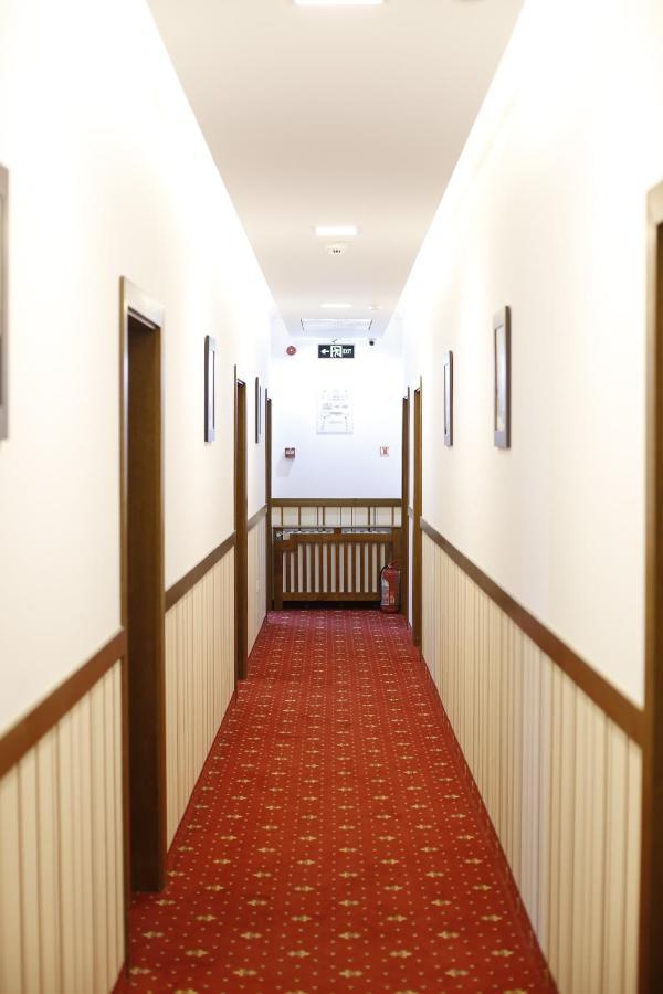 Hotel Bulevard Făgăraş Dış mekan fotoğraf