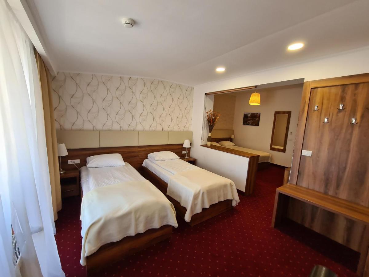 Hotel Bulevard Făgăraş Dış mekan fotoğraf