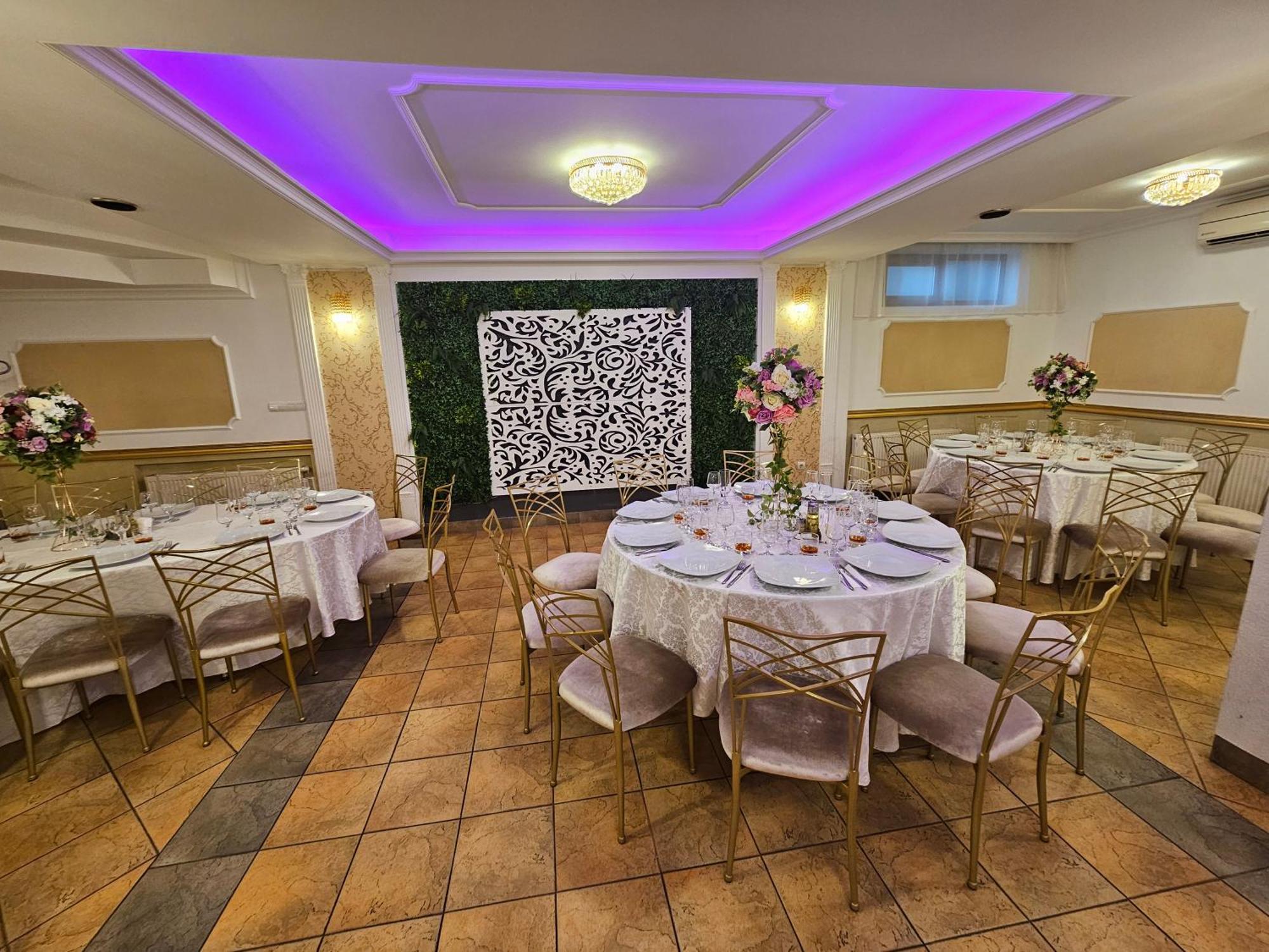 Hotel Bulevard Făgăraş Dış mekan fotoğraf