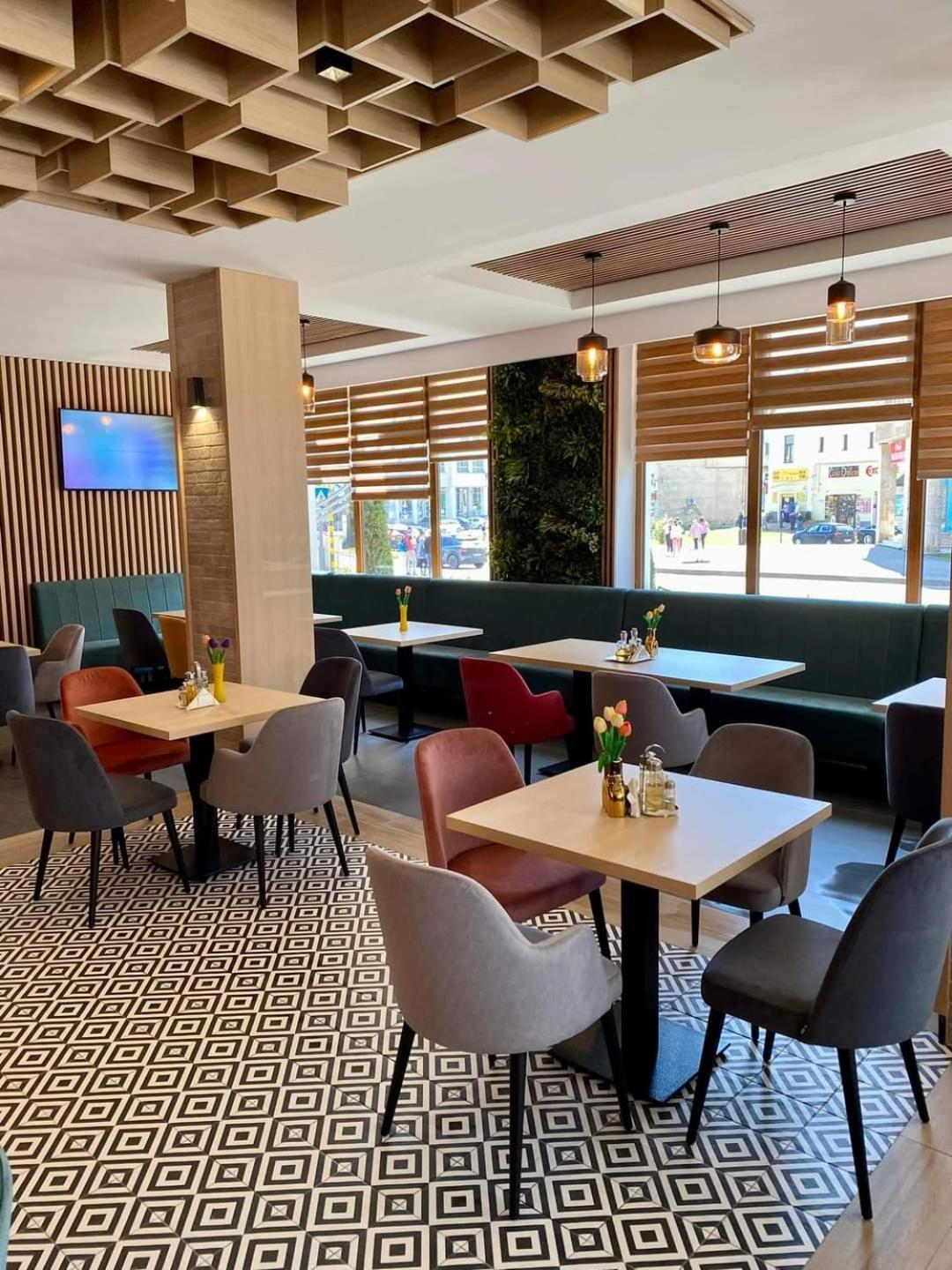 Hotel Bulevard Făgăraş Dış mekan fotoğraf